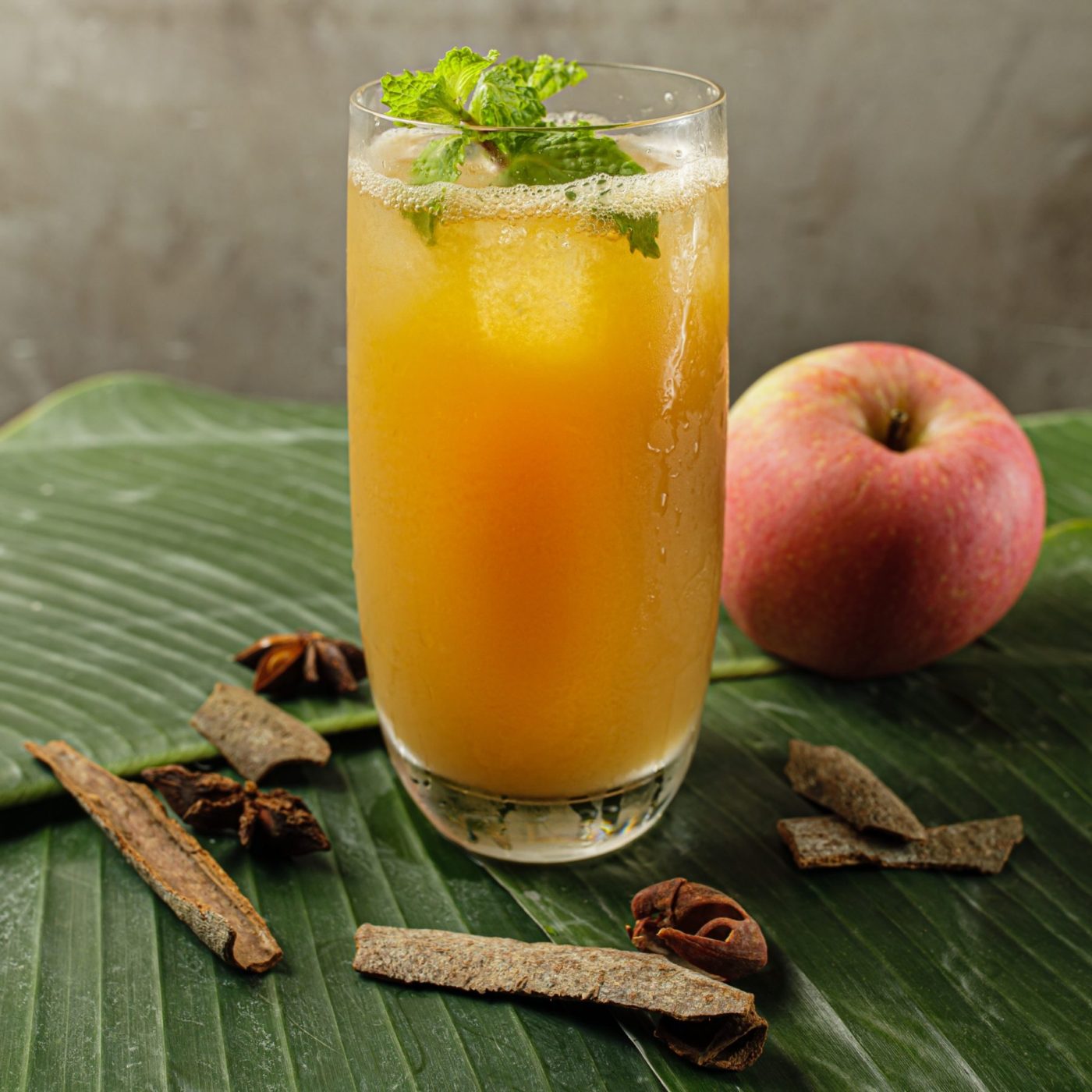 Apple Fresh Juice (NƯỚC ÉP TÁO TƯƠI) - Tandoor Việt Nam